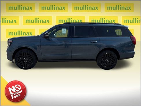 New 2027 Ford Expedition Max Platinum w/ Stealth Performance Package AWD/4WD image 2