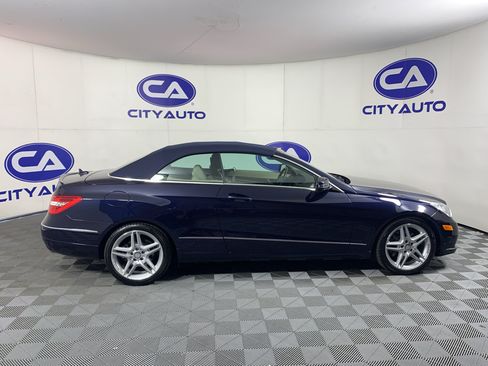 Used 2011 Mercedes-Benz E 350 Cabriolet image 2