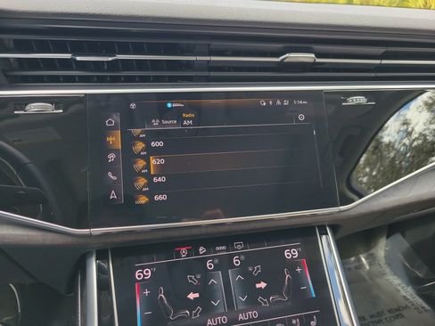 Certified 2025 Audi Q7 2.0T Premium Plus w/ Premium Plus Package image 19