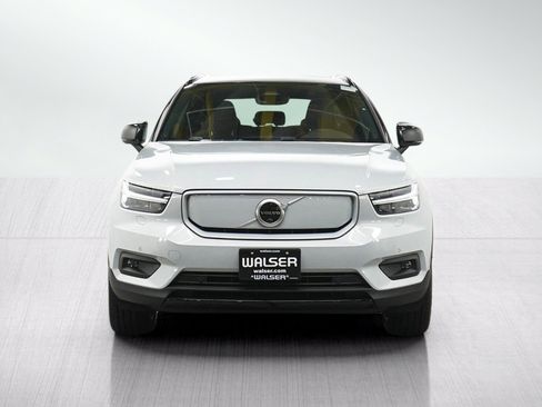 Used 2021 Volvo XC40 P8 Recharge w/ Advanced Package AWD/4WD image 8