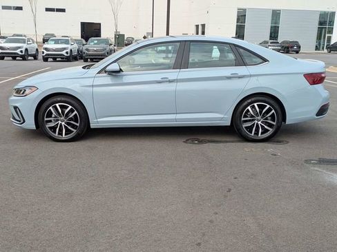 New 2026 Volkswagen Jetta SE FWD image 7
