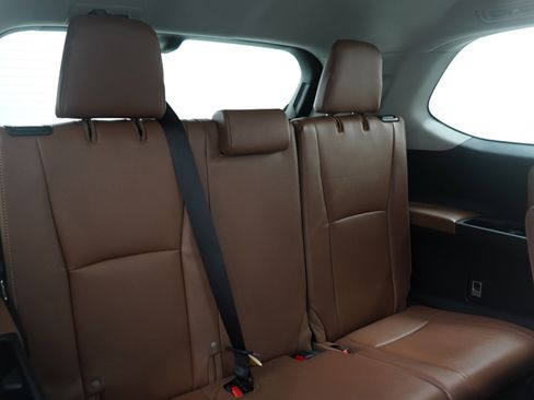 Used 2026 Toyota Grand Highlander Platinum image 12