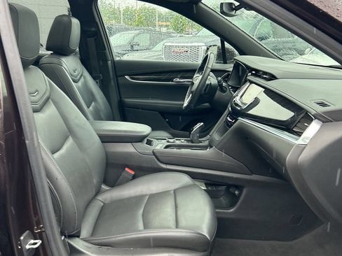 Used 2020 Cadillac XT6 Premium Luxury AWD/4WD image 10
