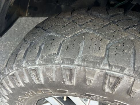 Used 2023 Toyota Tacoma TRD Off-Road w/ Technology Package image 41