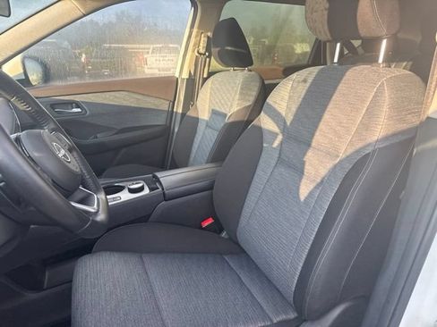 Used 2023 Nissan Rogue SV AWD/4WD image 7