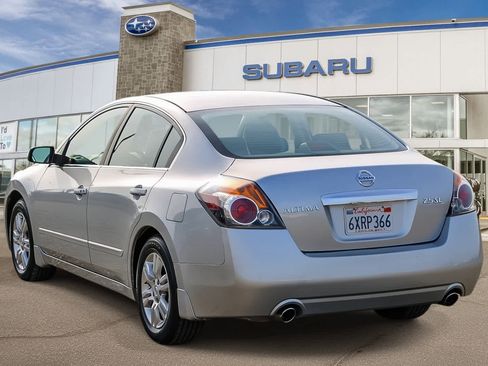 Used 2012 Nissan Altima 2.5 SL w/ 2.5SL Pkg image 2