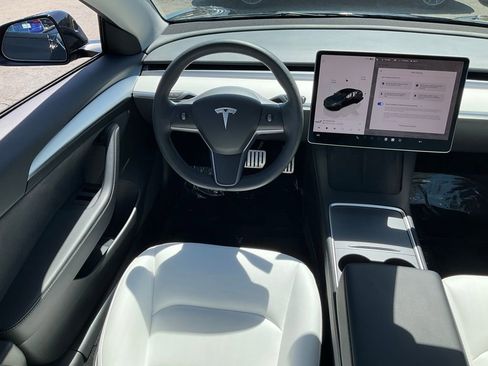 Used 2023 Tesla Model 3 Performance image 30