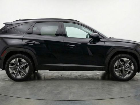 Used 2025 Hyundai Tucson SEL image 11