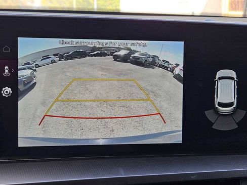 Used 2025 Kia Telluride S FWD image 19
