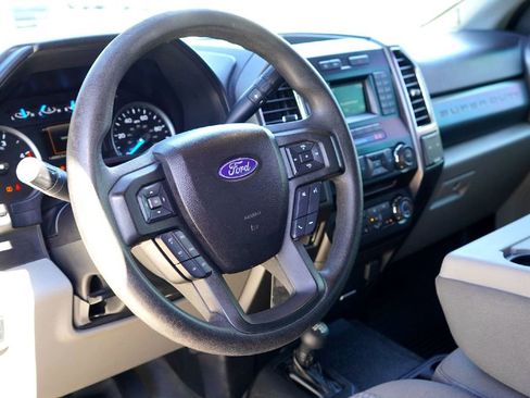 Used 2017 Ford F250 XLT image 8