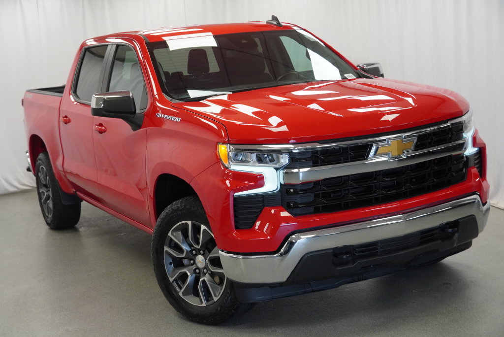 Used 2024 Chevrolet Silverado 1500 LT AWD/4WD image 12