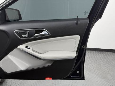 Used 2019 Mercedes-Benz GLA 250 image 19