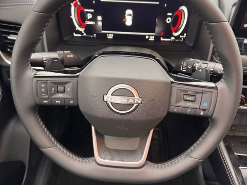 Used 2026 Nissan Rogue Platinum w/ Platinum Premium Package image 29