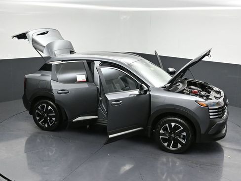 New 2026 Nissan Kicks SV w/ SV Premium Package AWD/4WD image 29