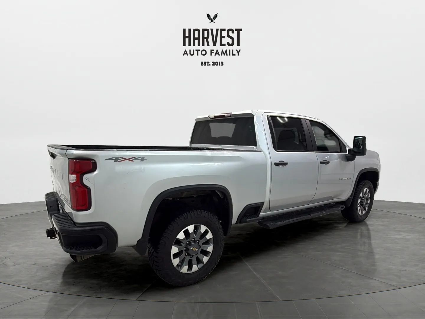 Used 2021 Chevrolet Silverado 2500 Custom w/ Custom Value Package AWD/4WD image 7