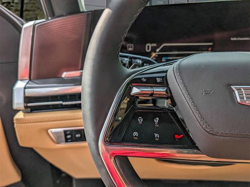 New 2025 Cadillac Escalade IQ Luxury 2 image 27