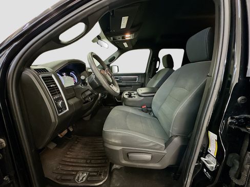 Used 2022 RAM 1500 Classic Warlock w/ Technology Package I AWD/4WD image 13