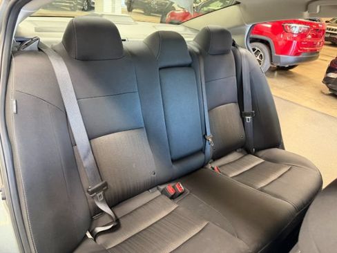 Used 2025 Nissan Altima 2.5 SV FWD image 29