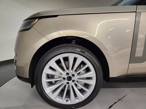 New 2026 Land Rover Range Rover Long Wheelbase SE image 11