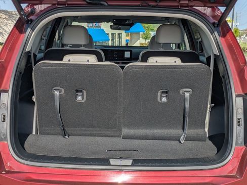 Used 2025 Kia Sorento SX image 13