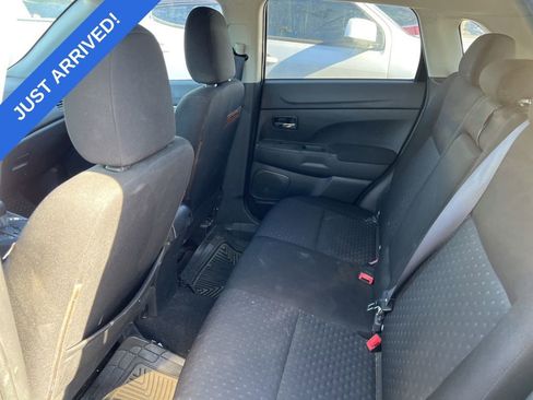 Used 2012 Mitsubishi Outlander Sport SE FWD image 6