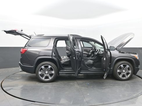 Used 2019 GMC Acadia SLT w/ LPO, Floor Liner Package image 43