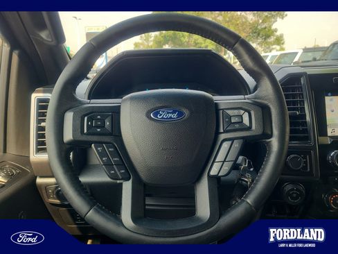 Used 2017 Ford F150 XLT w/ Equipment Group 302A Luxury AWD/4WD image 9