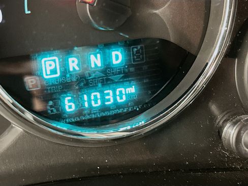 Used 2015 Jeep Wrangler Unlimited Rubicon w/ Connectivity Group AWD/4WD image 19