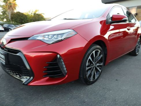 Used 2017 Toyota Corolla SE image 36