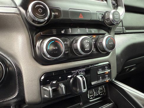Used 2021 RAM 1500 Big Horn image 31