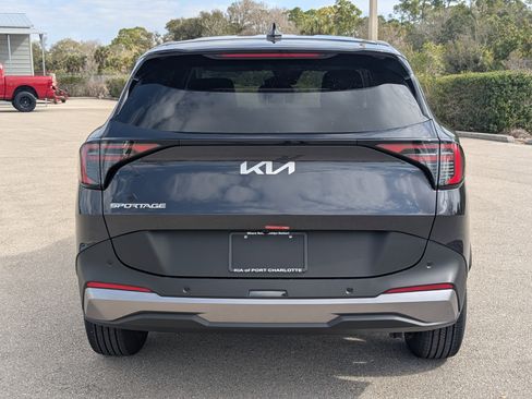 New 2026 Kia Sportage LX FWD image 6