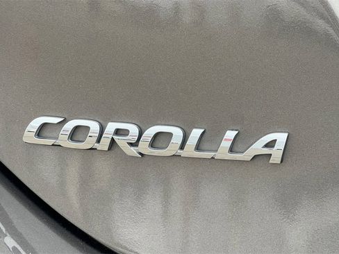 Certified 2018 Toyota Corolla LE image 26