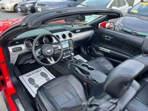 Used 2016 Ford Mustang Premium image 15