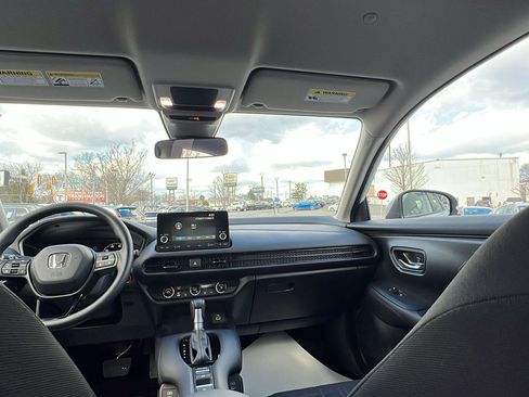 Certified 2025 Honda HR-V LX image 19