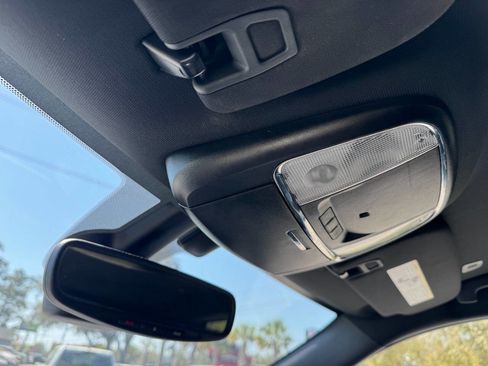 Used 2018 Jeep Grand Cherokee Laredo image 24