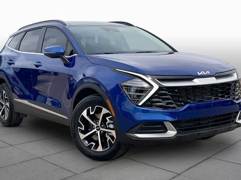 Certified 2025 Kia Sportage EX w/ Premium Package AWD/4WD image 3