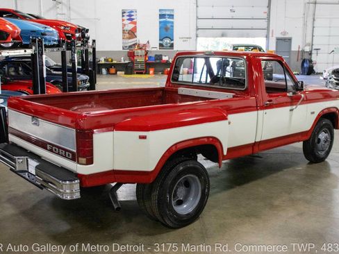 Used 1986 Ford F350 2WD Regular Cab image 7