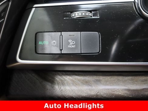 Used 2019 Audi Q8 Premium w/ Convenience Package image 26