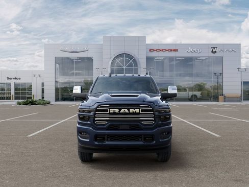 New 2026 RAM 2500 Laramie AWD/4WD image 7