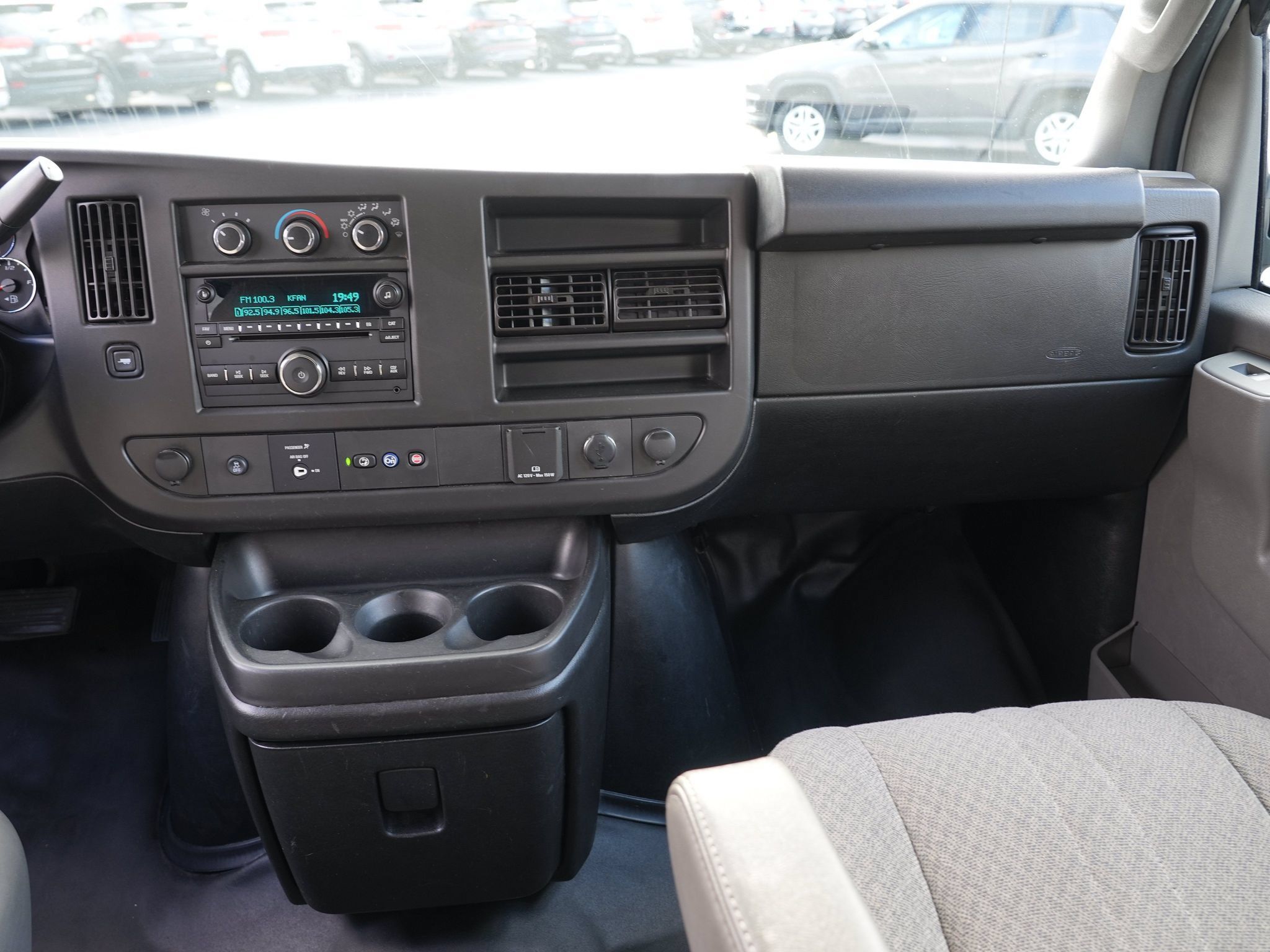 Used 2019 Chevrolet Express 2500 LS w/ Driver Convenience Package RWD image 25