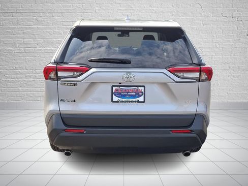 Used 2023 Toyota RAV4 LE FWD image 5
