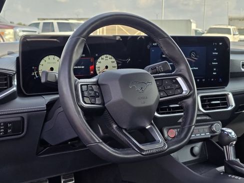 Used 2025 Ford Mustang GT Premium RWD image 25