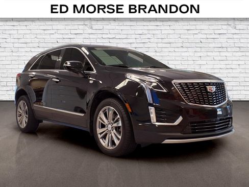 Certified 2024 Cadillac XT5 Premium Luxury FWD image 6