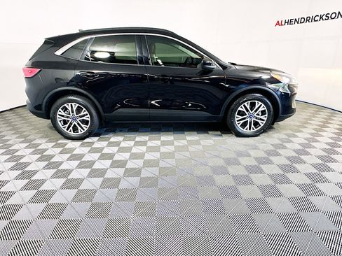 Used 2022 Ford Escape SEL image 2