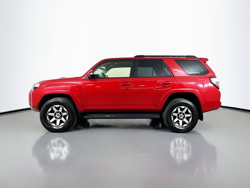 Certified 2024 Toyota 4Runner TRD Off-Road Premium AWD/4WD image 4