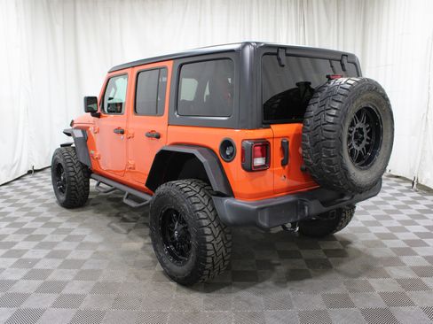 Used 2019 Jeep Wrangler Unlimited Sport S AWD/4WD image 32