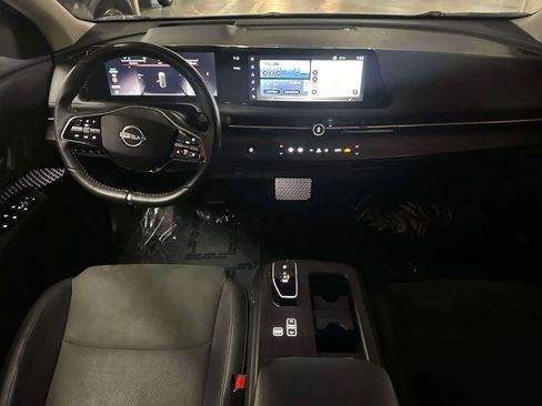 Used 2024 Nissan Ariya AWD image 11