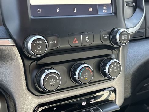 Used 2024 RAM 2500 Big Horn image 23