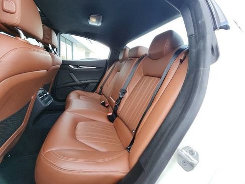 Used 2021 Maserati Ghibli S image 15