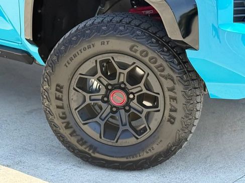 Used 2026 Toyota Tacoma TRD Pro AWD/4WD image 2